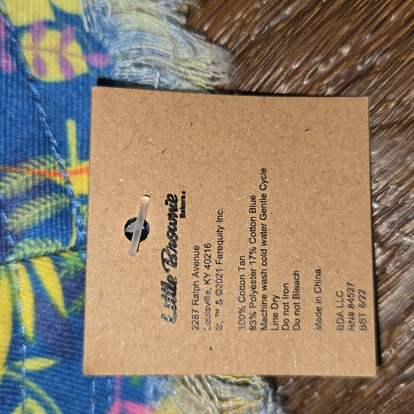 NWT LITTLE BROWNIE BAKERS CLIMB WITH COURAGE bucket hat.  #6242 - Picture 6 of 6